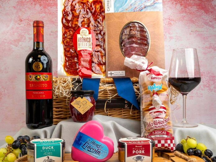 Artisan Deli Market Cheese, Charcuterie & Wine Hamper