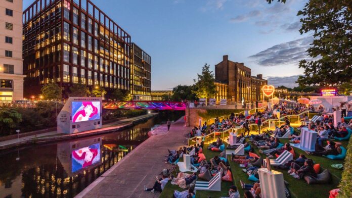 Everyman’s Screen on the Canal london