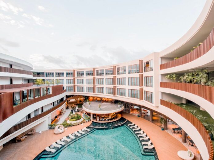 Hue Hotels & Resorts Boracay 1