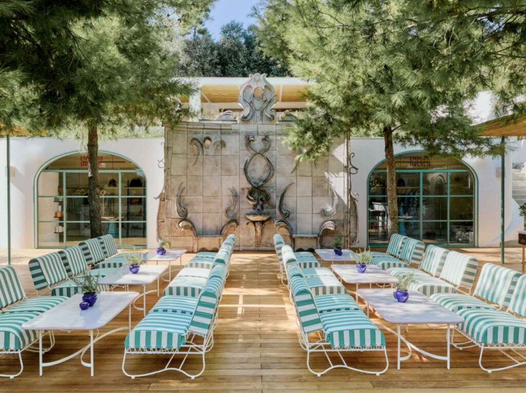 Le Sirenuse Mare beach club 1