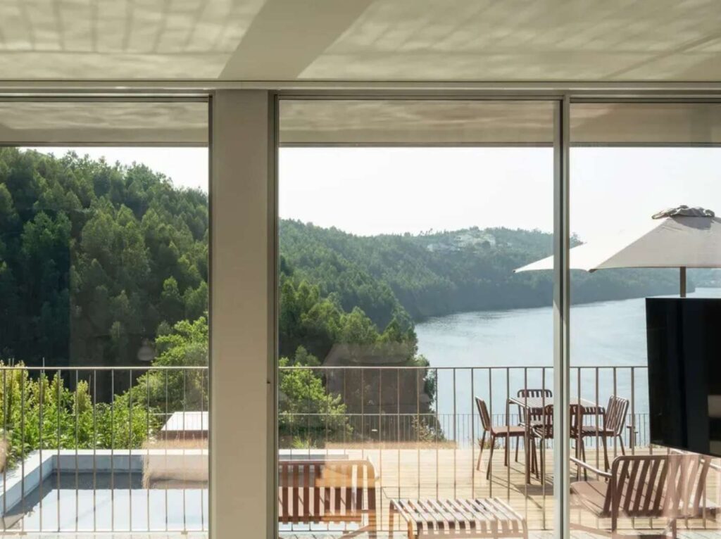 Octant Douro plunge pool room