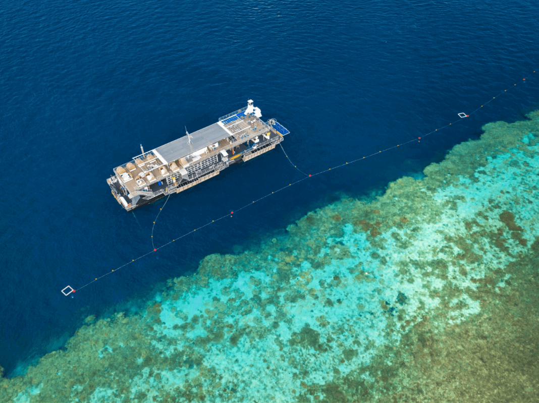 Reef Suites Underwater Suite On The Great Barrier Reef Luxsphere