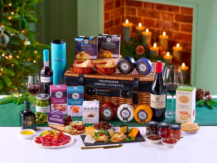 Snowdonia : Christmas Cheese, Charcuterie & Fine Wine Wicker Hamper