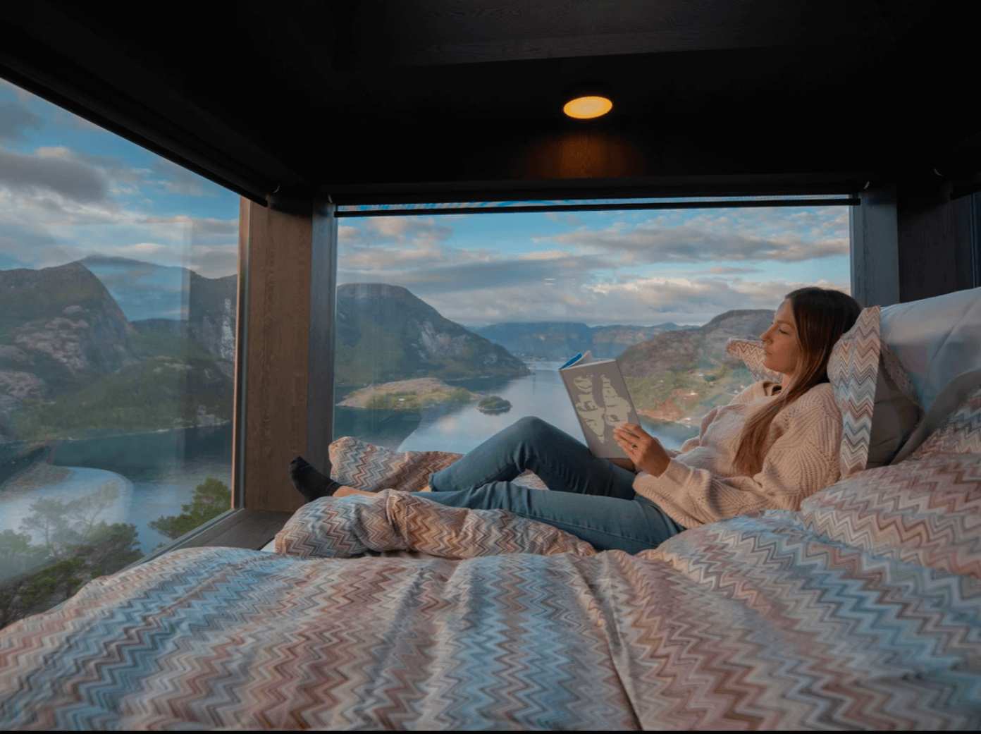 The Bolder Sky Lodges norway bed