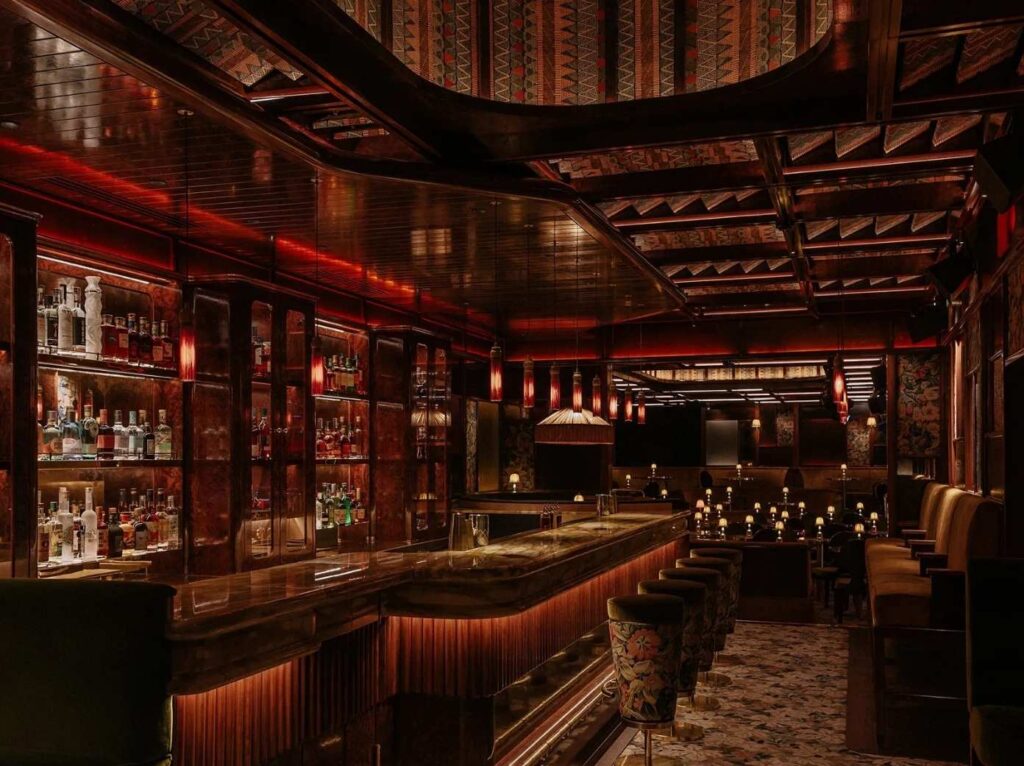 Upstairs at Ronnies 3