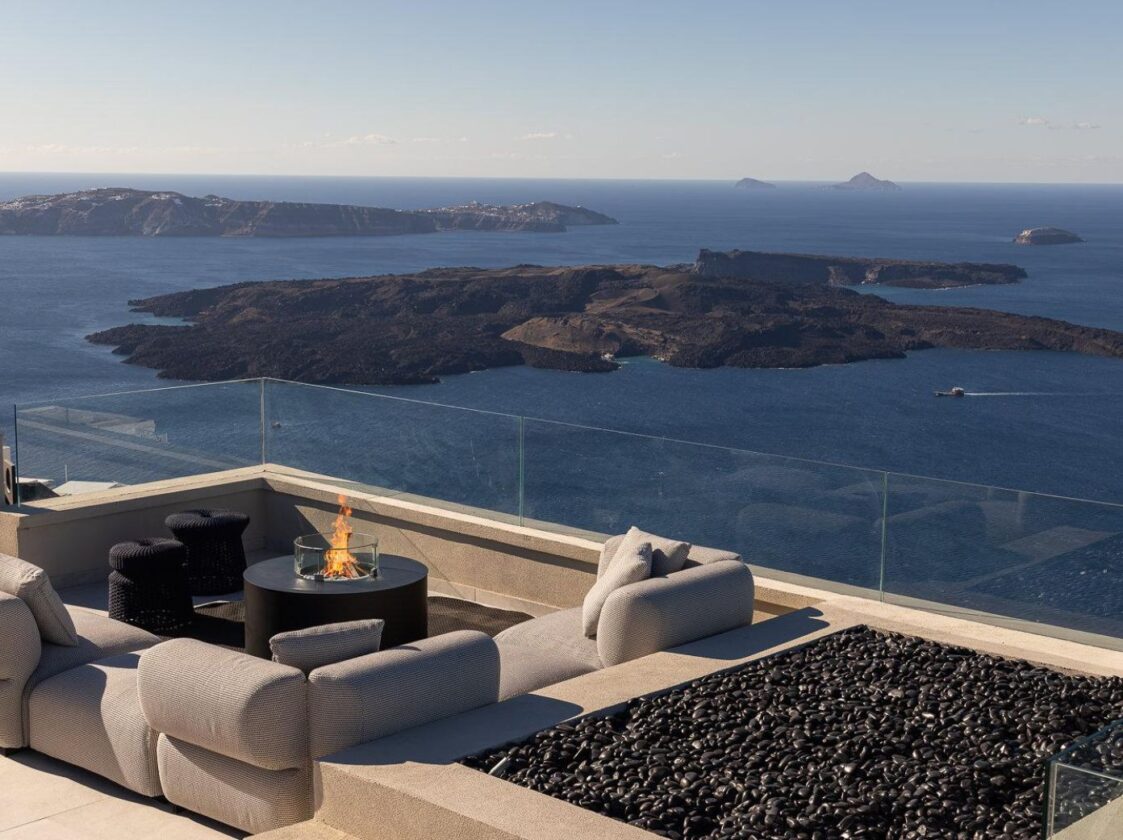 Villa Aegean: Mandarin Oriental’s Latest Luxury Villa In Santorini