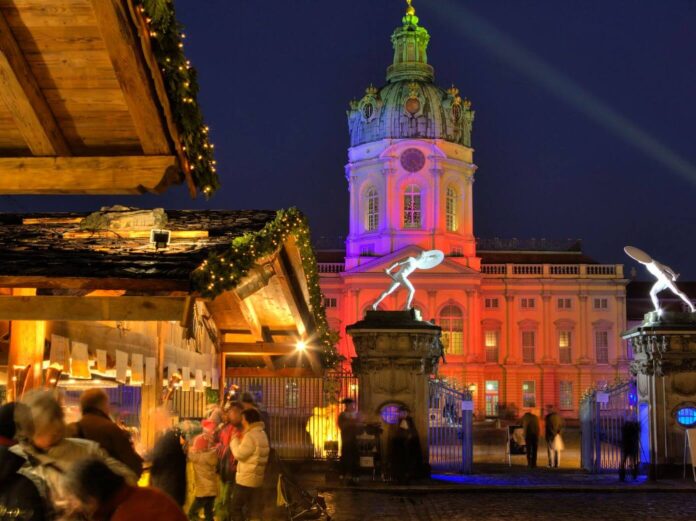 Weihnachtsmarkt at Charlottenburg Palace