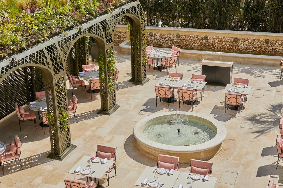 airelles château de versailles restaurant 