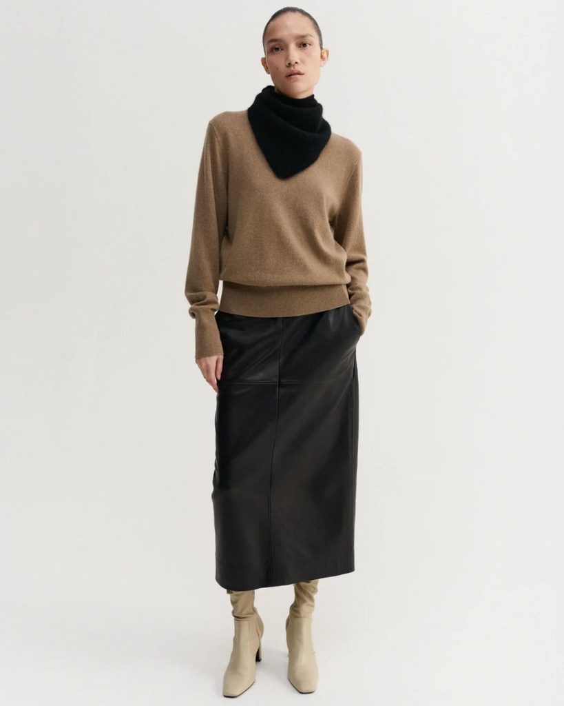 almada Bini Triangle Scarf
