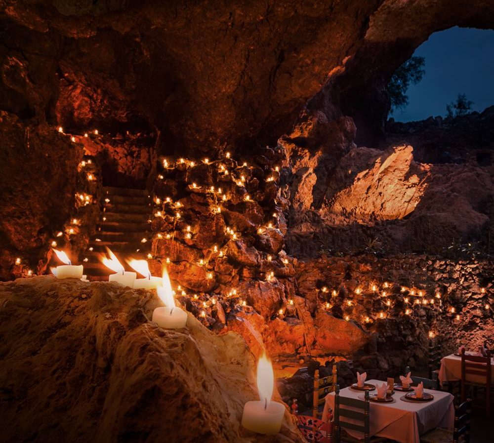 cave restaurants worth visiting la gruta
