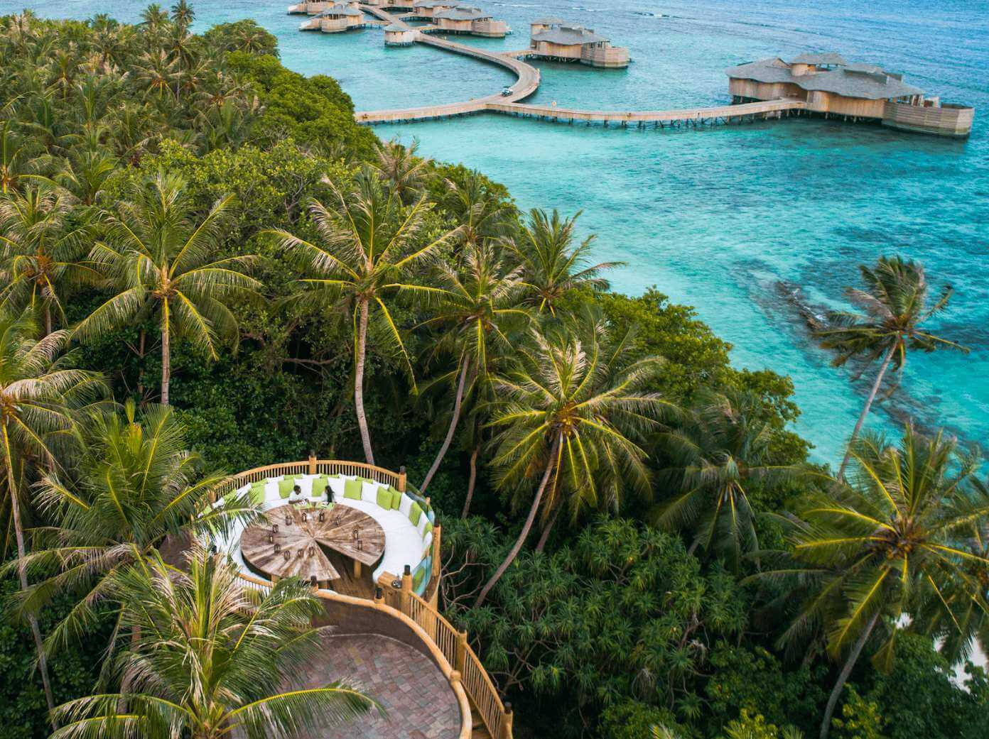 flying sauces restaurant maldives