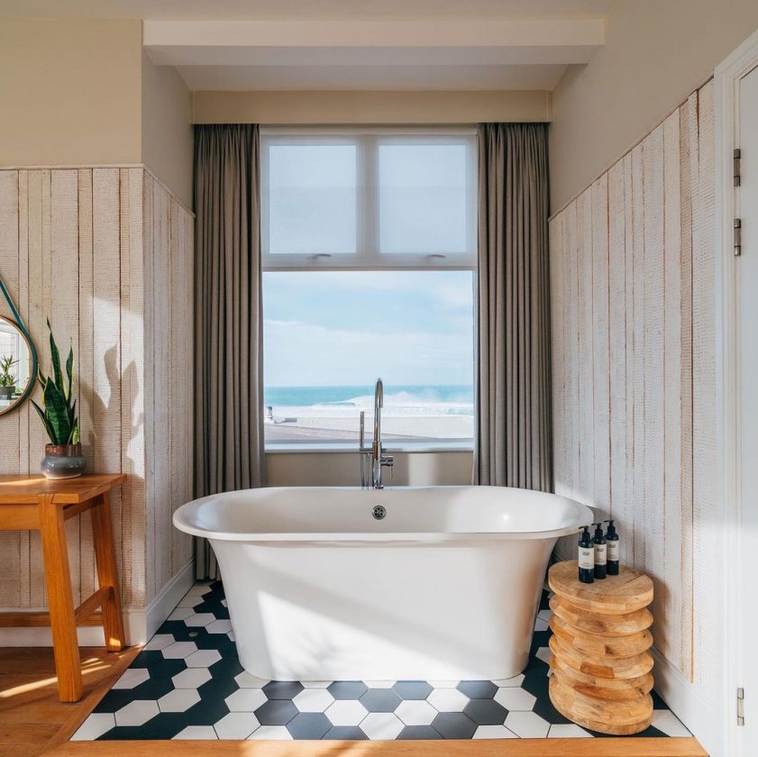 Top 10 Luxury Hotels In Cornwall Seaview, Beaches & Luxurious Rooms