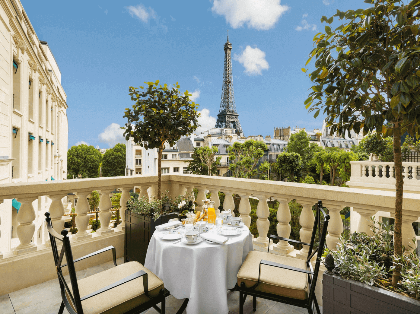 luxury hotels in paris Shangri-La Paris