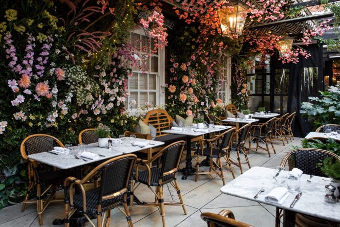 outdoor dining in london Dalloway Terrace