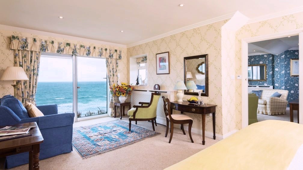 the nare luxury hotels in cornwall