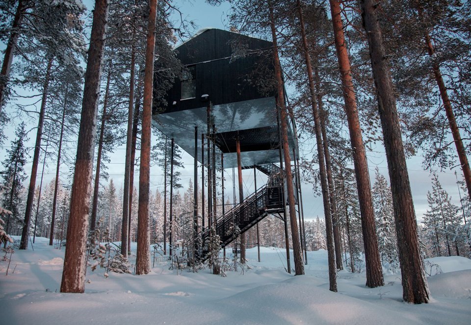 treehouse in sweden